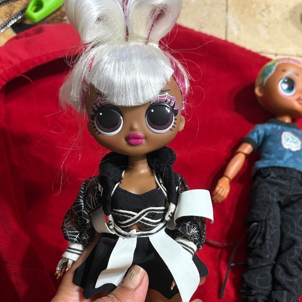 L.O.L. Surprise! Dolls - Black, White, and Blue - Picture 2 of 5